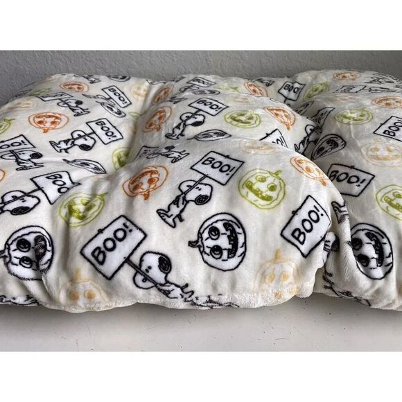 PEANUTS SNOOPY Halloween Dog Cozy Pet BED Super Soft Jack O Lantern BOO 39 X 26” - Picture 15 of 16
